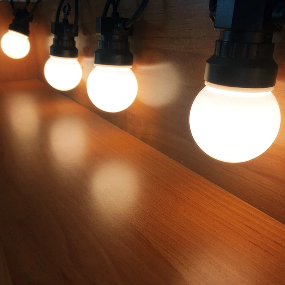 String Light Bistro - LED 乳白色 G50 グローブ屋外ストリングライトパティオ裏庭デッキビストロカフェやクリスマス装飾ホリデーパーティー照明用