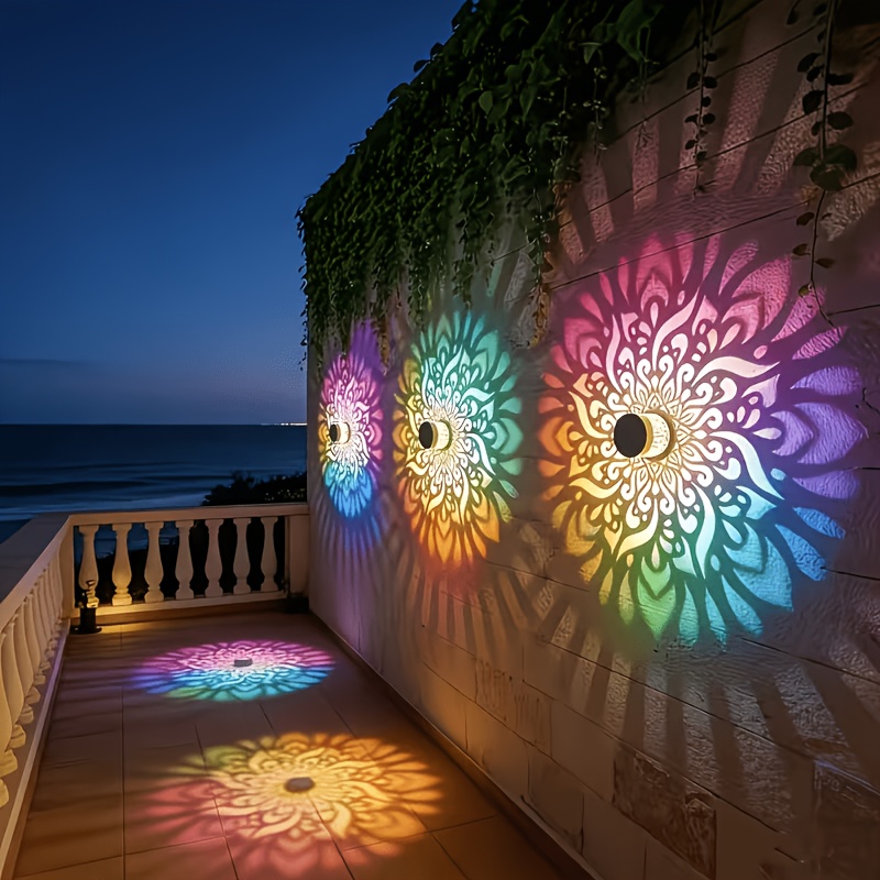 Wall Lighting Outdoor - 1/2/4個入りソーラーフェンスライト、マンダラ模様デザイン、屋外の壁に適しており、IPX4防水等級。 メタルソラ