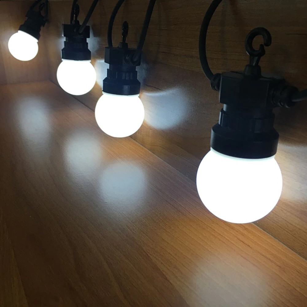 LED 乳白色 G50 グローブ屋外ストリングライトパティオ - String Light Bistro のレビューと価格